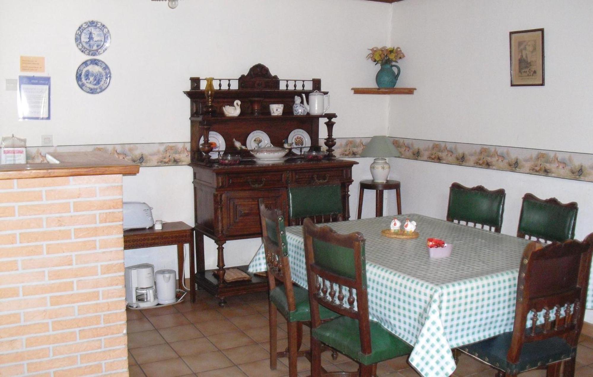 3 Bedroom Beautiful Home In Hames Boucres Экстерьер фото