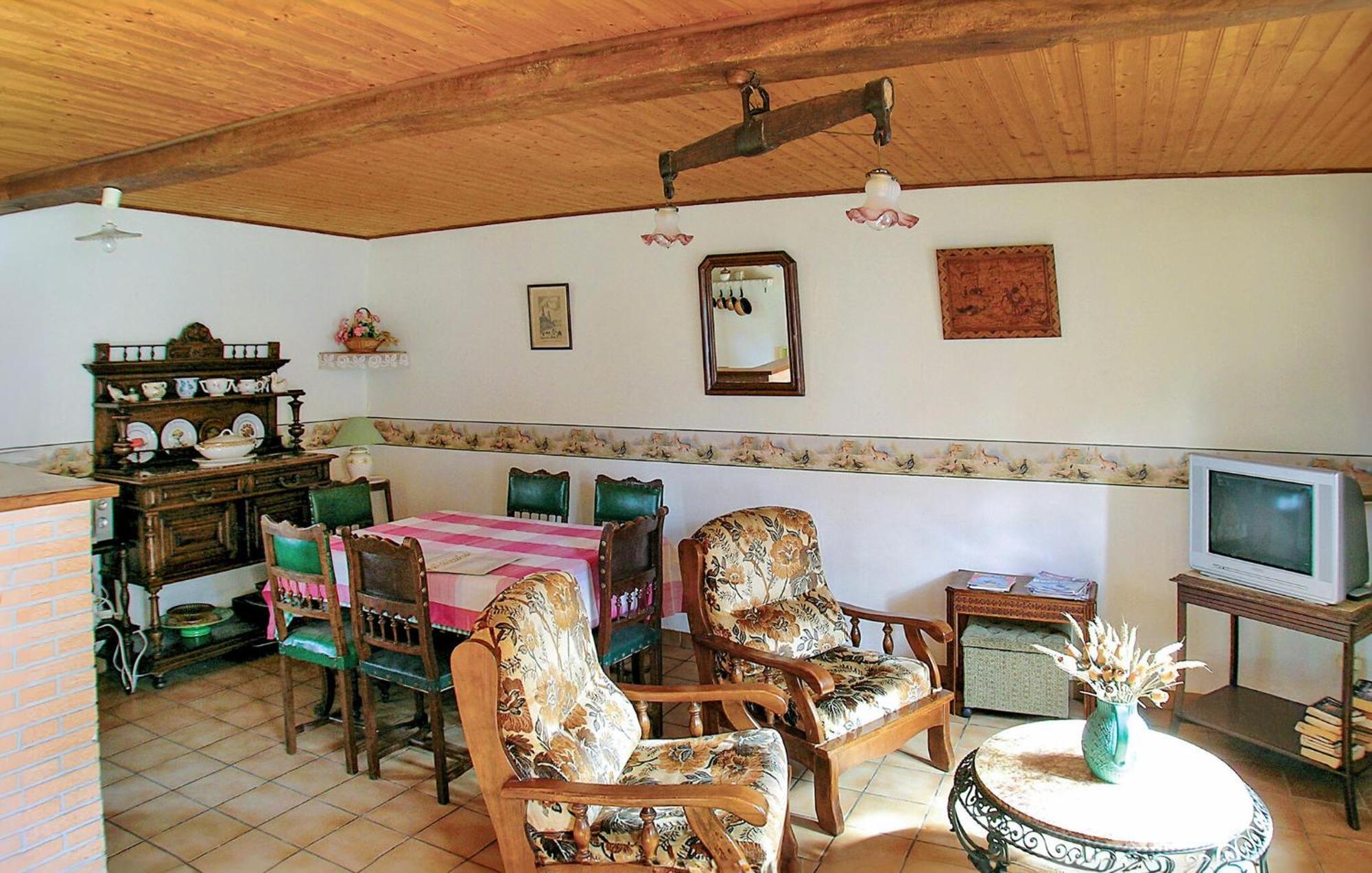 3 Bedroom Beautiful Home In Hames Boucres Экстерьер фото